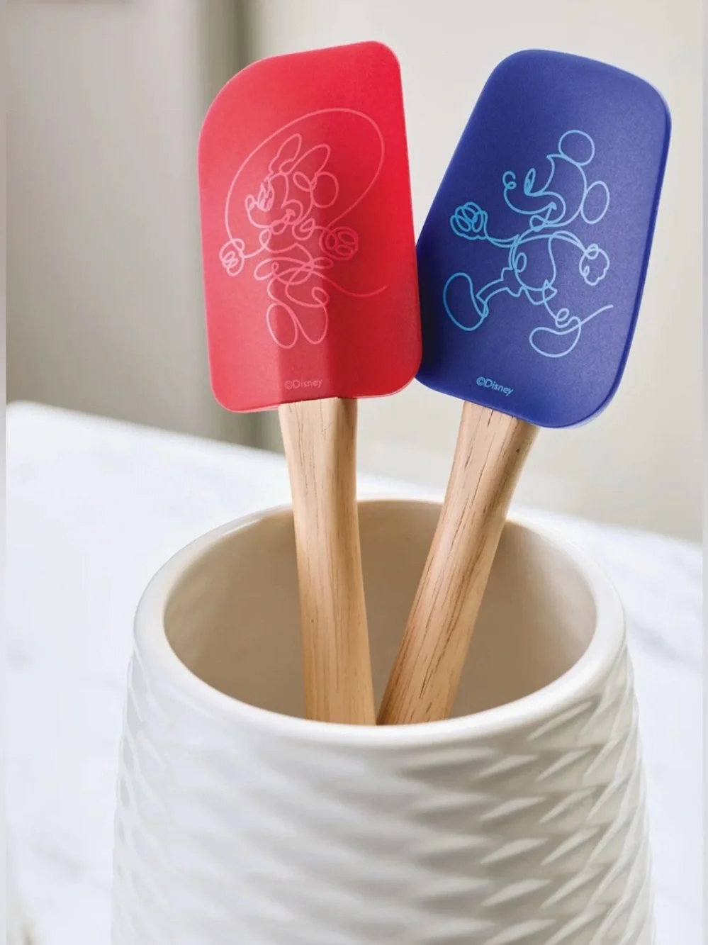 Disney Mickey & Minnie Bon Voyage Set of 2 Spatulas, New in Original Packaging
